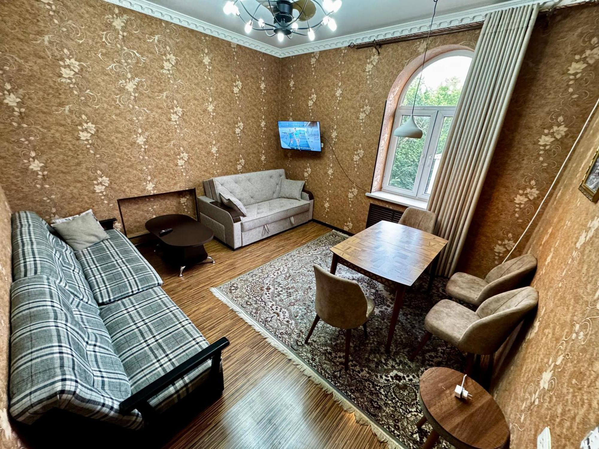 Shota Rustaveli 54 Apartman Tasken Kültér fotó