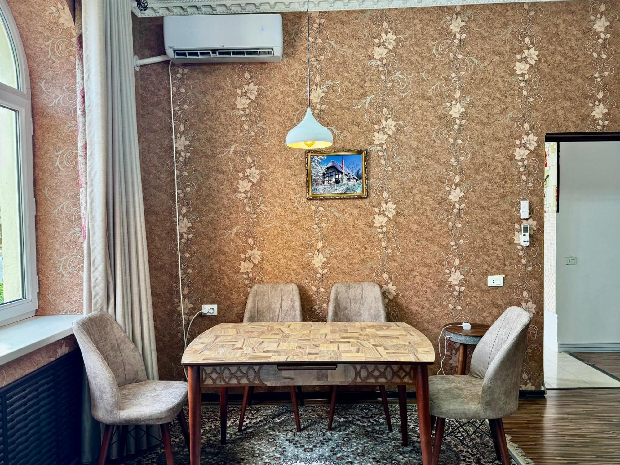Shota Rustaveli 54 Apartman Tasken Kültér fotó